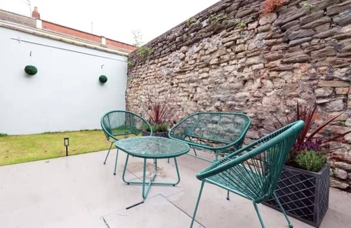 Saint Paul's Apartamento | Modern spacious apartment with garden in heart of Bristol, perfect for long stay