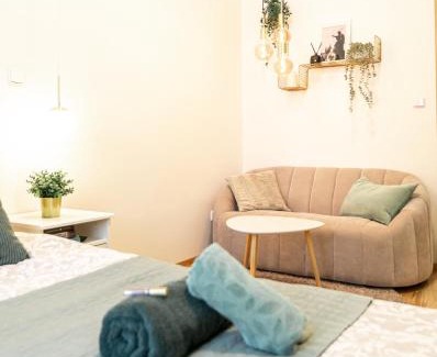 Zizkov Apartamento | Modern & spacious apartment near the old town