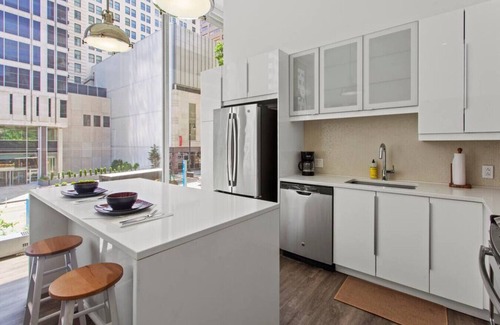 Downtown Kansas City Apartamento | ☆ Modern, Spacious, Cozy Downtown KC ☆