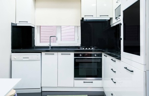 Tophane Apartamento | Modern Spacious Flat w Balcony 5 min to Taksim