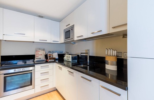 Queenhithe Apartamento | Modern & Spacious One Bed Serviced Apartment near Blackfriars