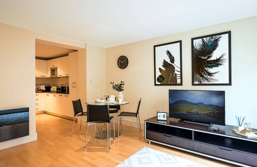 Queenhithe Apartamento | Modern & Spacious One Bed Serviced Apartment near Blackfriars