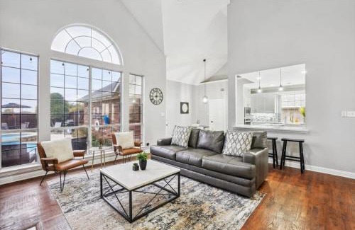 Rowlett Casa | Modern Spacious - Pool & Backyard Oasis & Cinema