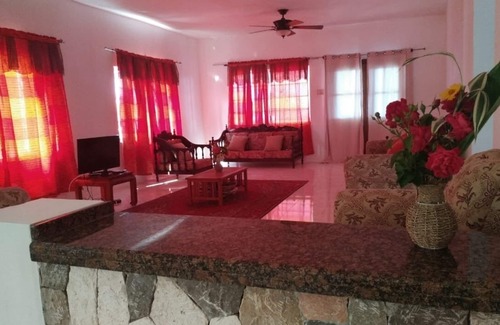 Port Maria Casa | Moderno, espacioso, relajante y relajado