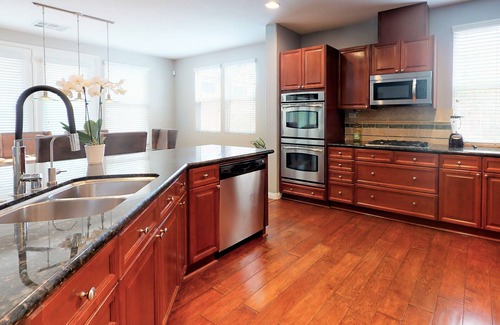 Nevada Trails Casa | Modern & Spacious Single Story Home - Open Floor Plan!