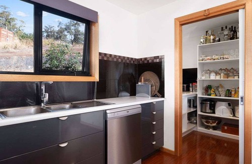 Berriedale Casa | Casa completamente amueblada, moderna, espaciosa y soleada con impresionantes vistas