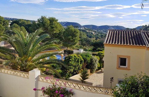 Benimeit Villa | Villa moderna y espaciosa en el jardín cerrado y aislado y piscina privada