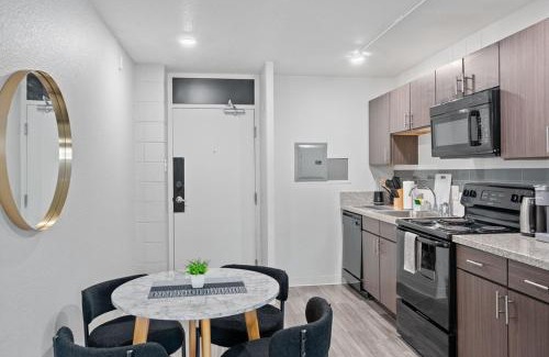 Corryville Apartamento | Modern Stay Comfort-Free Parking