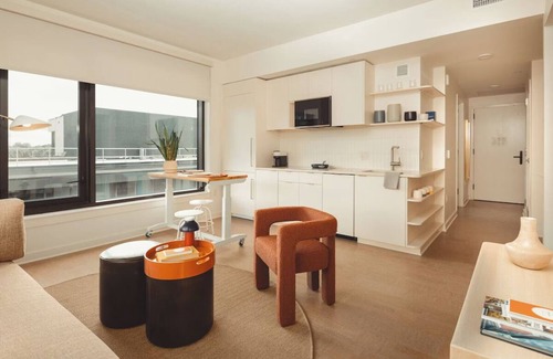 Old Fourth Ward Hotel | Modern Stay w/ In-Unit Laundry | Mins to Atlanta’s Top Attractions & Nightlife