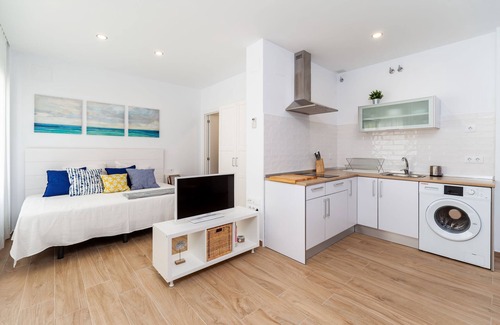 Barbate Apartamento | Moderno estudio apartamento "Luna" en el centro de la ciudad cerca de la playa