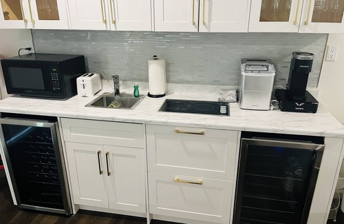 Magnolia Park Apartamento | Modern Studio in Burbank