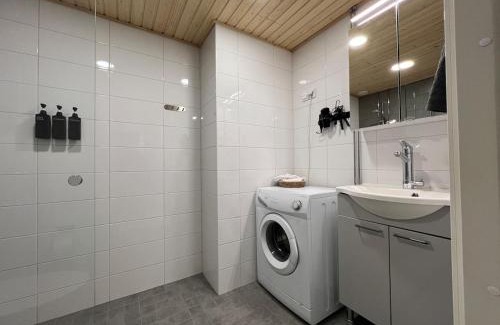 Keskinen District Apartamento | Modern Studio in Kalasatama, Hki