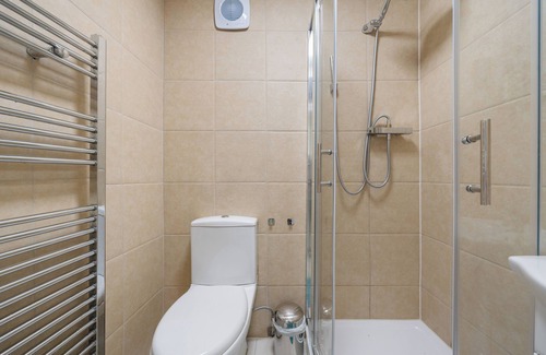 North Acton Apartamento | Modern Studio in Leamington Park + Free Parking