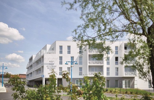 Jonzac Apartamento | Modern studio located 500 m. from the heart of a spa town
