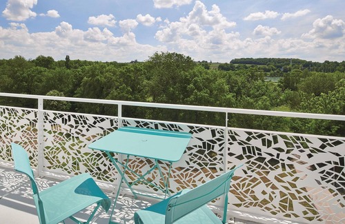 Jonzac Apartamento | Modern studio located 500 m. from the heart of a spa town