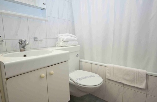 District 6 Apartamento | Modern studio near main station (Crown 16)