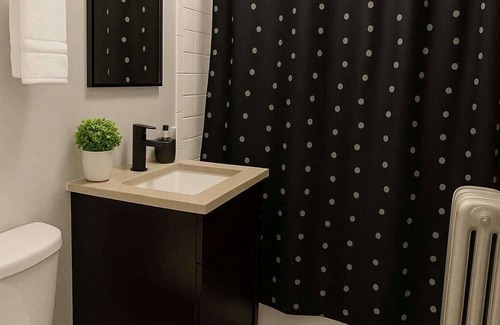 Hyde Park Apartamento | Modern Studio Retreat– Near Museum & Parks