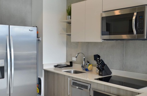 Rohrmoser Apartamento | Moderno estudio increíble con impresionantes vistas !!