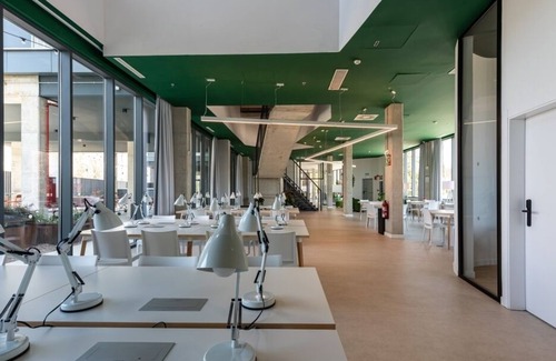 Milagrosa Apartamento | Modern Studio with High-Speed Wi-Fi in Pamplona