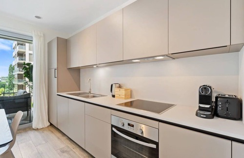Gasperich Apartamento | Fully Equip Studio w Balc & Prkg Cloche dOr ID55