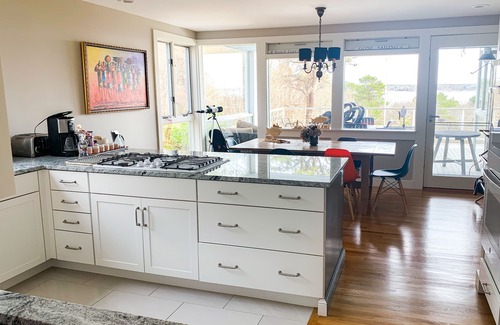 Silver Beach Casa | MODERN STYLE BEACH HOUSE WITH PRIVATE BEACH, TENNIS COURT AND NATURE