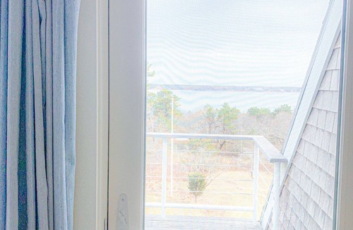 Silver Beach Casa | MODERN STYLE BEACH HOUSE WITH PRIVATE BEACH, TENNIS COURT AND NATURE