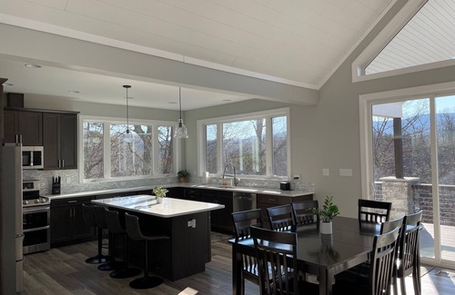 Jacksboro Casa | Modern style lake front home with everything you need to escape your busy lives.