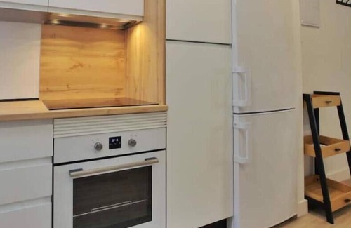 La Trinidad-San Juan y Todos los Santos Apartamento | Luxury, Modern & Style Mezquita