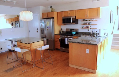Lower Haight Condominio | Modern, stylish apartment in the heart of NOPA