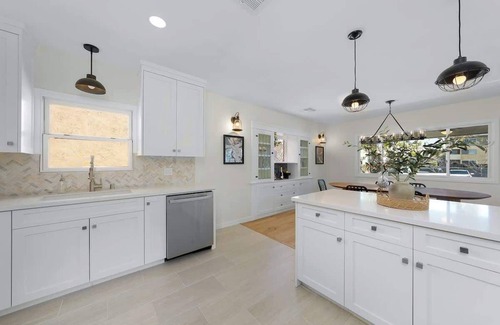 Mission Hills Casa | Modern & Stylish Mission Hills Neighborhood Escape
