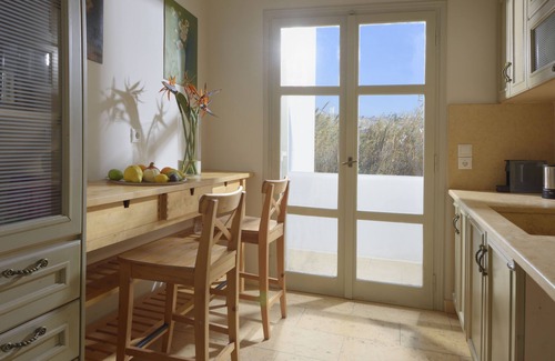 Ornos Casa | Propiedad moderna y elegante en Mykonos cerca de la playa