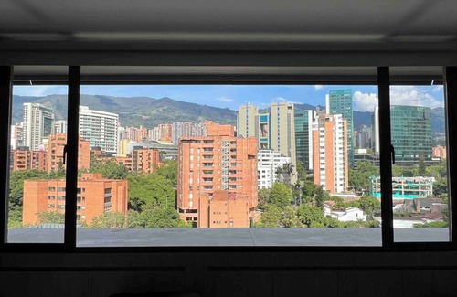 La Aguacatala Apartamento | Modern Suite/Coworking+Gym, WiFi 300MB, AC