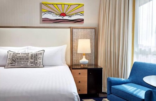 Civic Core Hotel | Modern Suite w/ King Bed Near 1st Avenue