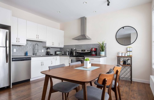 Nelson Apartamento | Modern suite with glacier view