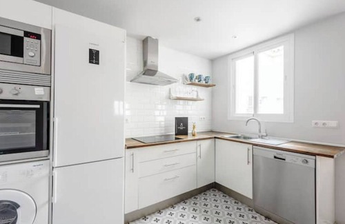 San Felipe Neri Apartamento | Modern T4 Malaga Centre Aceras