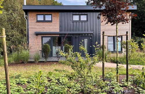 Wanna Casa | Modern Tinyhaus peat house in Ahlenmoor near the North Sea Wadden Sea