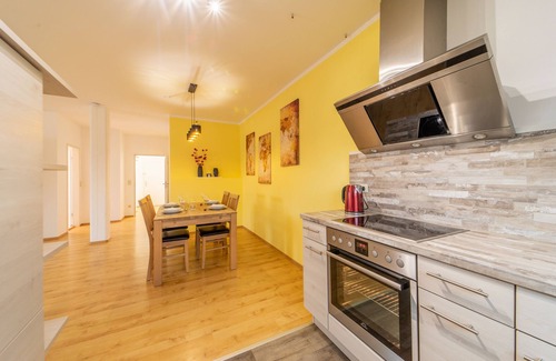 Coburg Apartamento | Modern top floor apartment with parking - Netflix