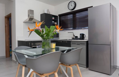 Mahebourg Casa | Modern Town House 5 Mins from the beach!