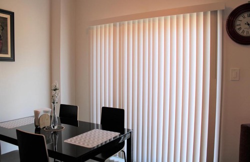 Barrie Casa | Modern Town House Barrie South