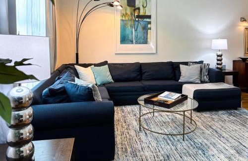 Brookline Casa | Modern Townhome,boston Vacation,2 Bath,pkg,deck