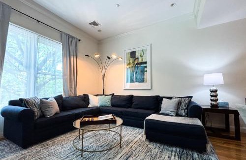 Brookline Casa | Modern Townhome,boston Vacation,2 Bath,pkg,deck