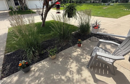 West Des Moines Casa | ✨ Modern Townhouse Near Jordan Creek & Topgolf ~ Spacious 2-Story Retreat