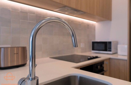 Greenlane - Ellerslie Casa | Modern Townhouse 15 mins to CBD, near Ellerslie Station