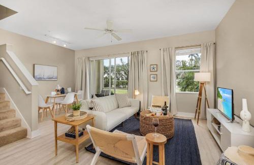 Iona Casa | Modern Townhouse close to beaches