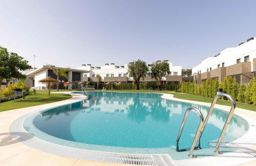 San Roque Casa | Modern Townhouse on San Roque Golf Club