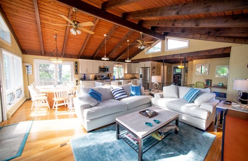 Truro Casa | "Casa del árbol" moderna en Truro Hills