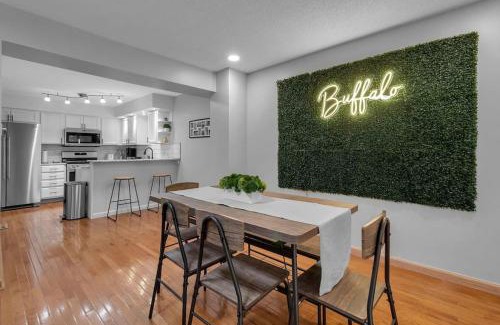Willert Park Casa | Modern Trendy Downtown