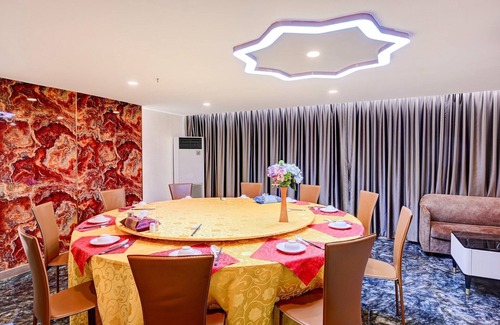 Din Daeng Casa | Modern Twin Haven | Base en el centro de Bangkok