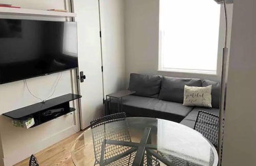 Crown Heights Apartamento | Modern Two Bedroom Apt. (Elevator, Laundry & gym)