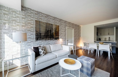 East Cambridge Apartamento | Modern Two Bedroom with Views in Cambridge